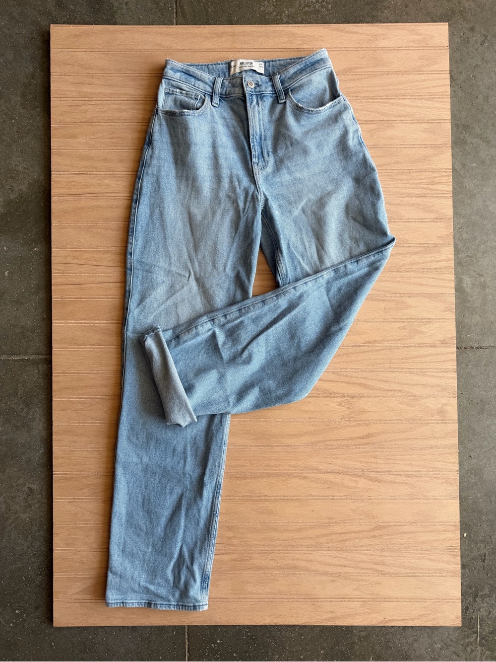 Hollister Light Blue Women’s Ultra High-Rise Dad Jeans